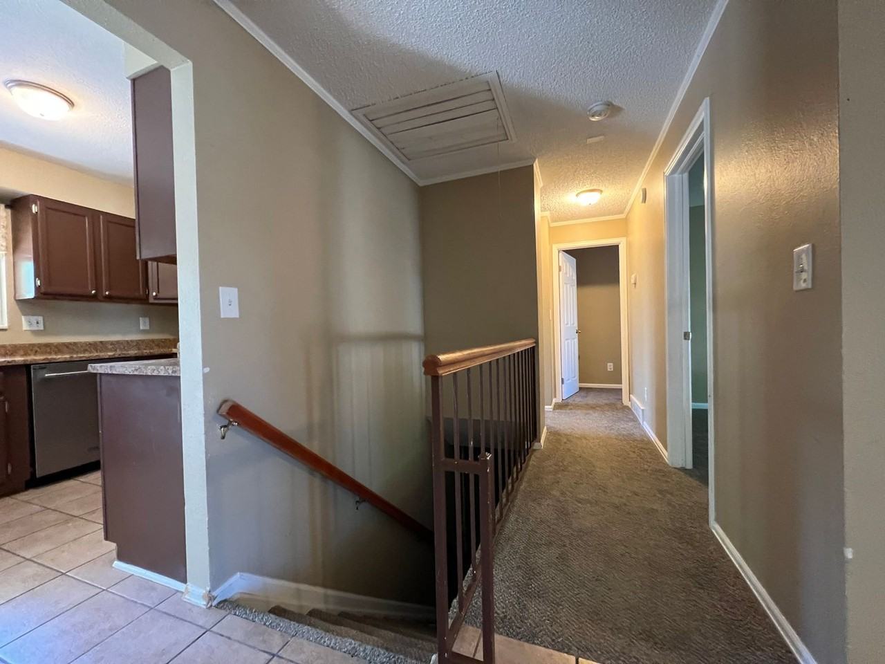 1070 Lilac St - Photo 3 of 23