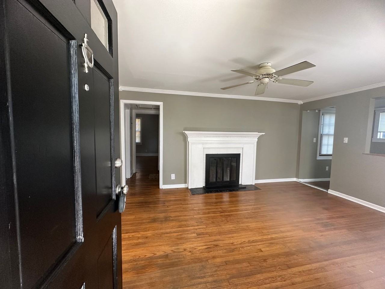 535 Park Ter - Photo 3 of 24