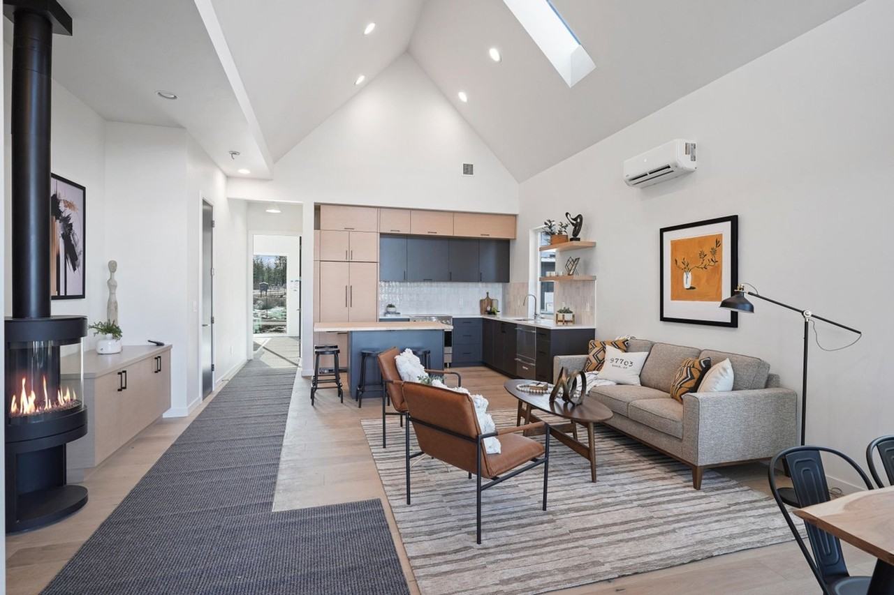 3288 Nw Celilo Ln - Photo 2 of 16