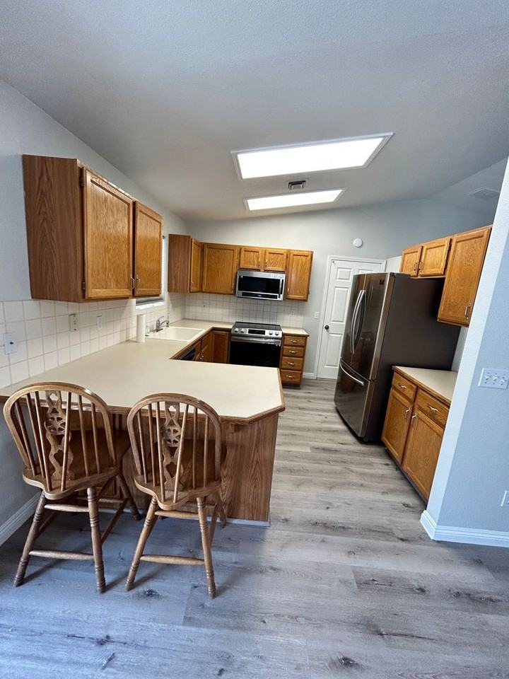 2910 Yuma Dr - Photo 6 of 30