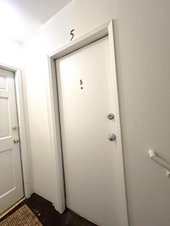 230 Lowell St - Photo 3 of 21