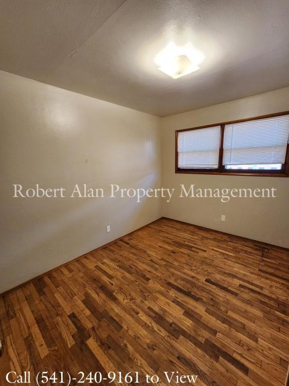 416 Sw 17th St - Photo 2 of 6