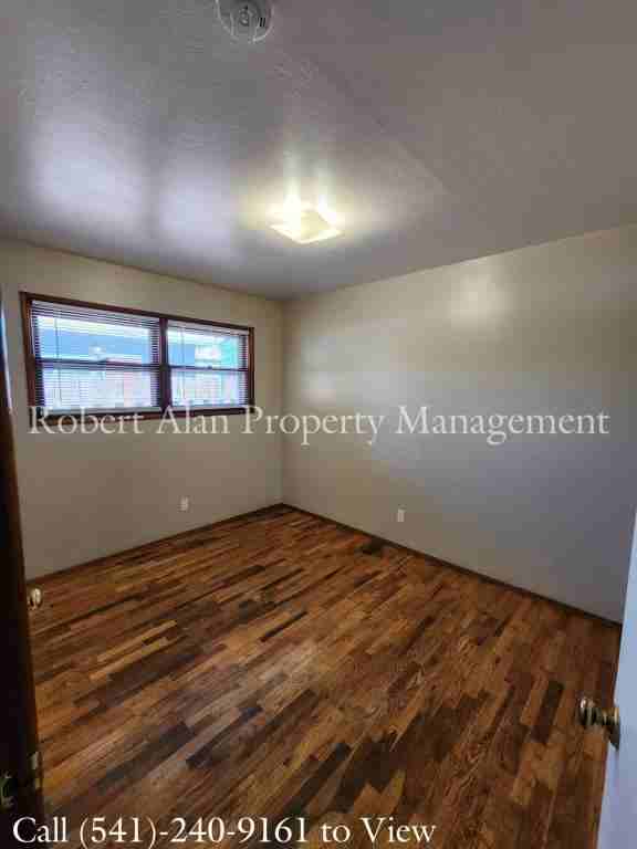 416 Sw 17th St - Photo 3 of 6