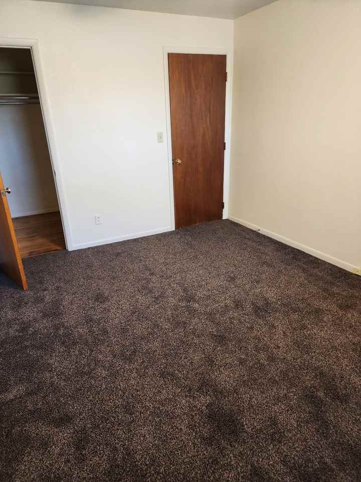 2526 Vera Ave #3 - Photo 7 of 14