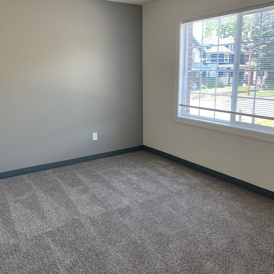Drake Court Apartments - Photo 7 of 21