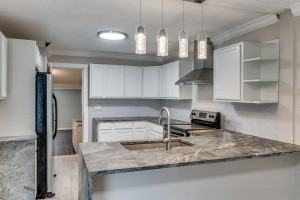 2642 Gladstone Dr #125 - Photo 3 of 3