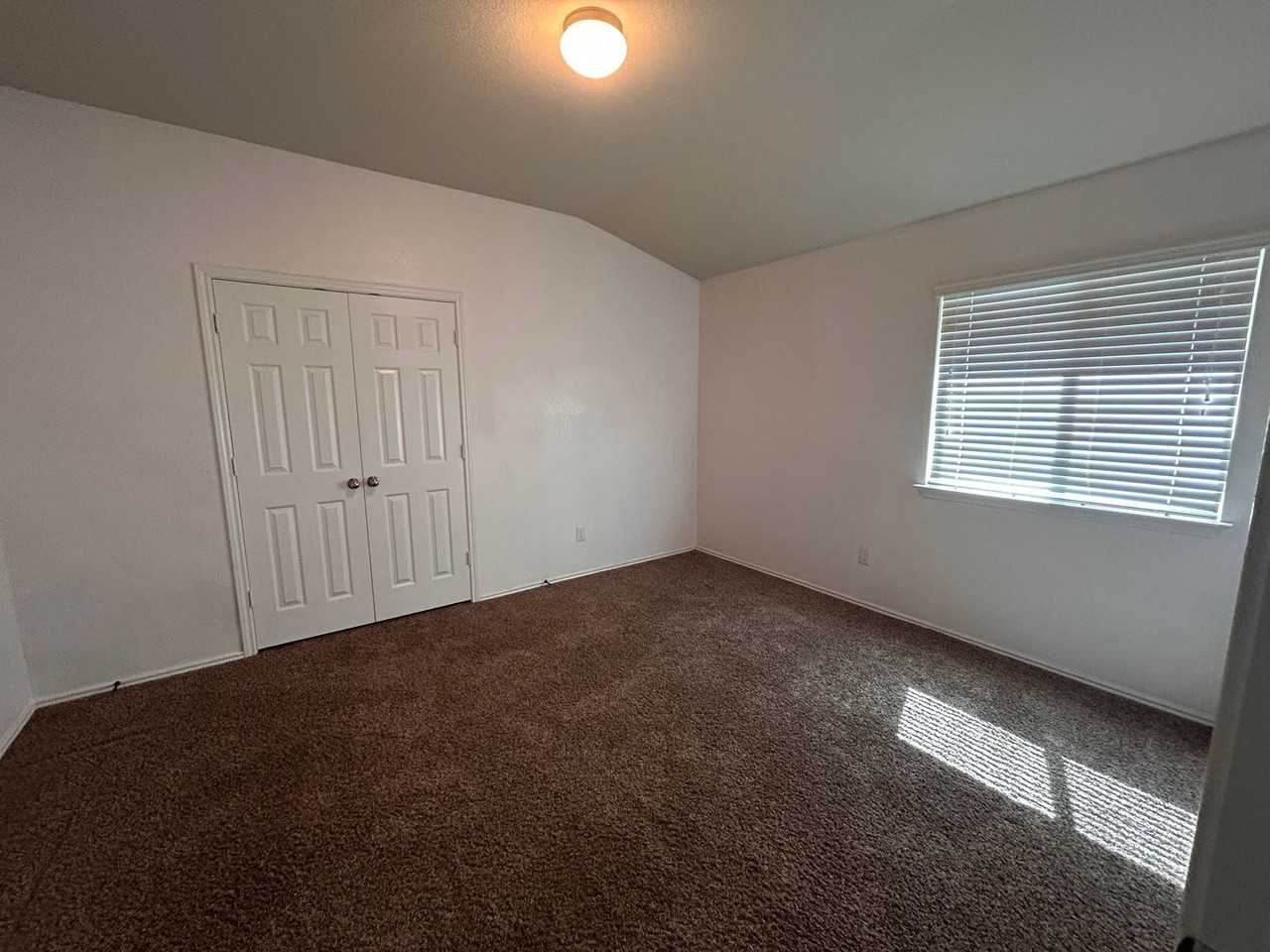 5308 Katy Creek Ln - Photo 5 of 10