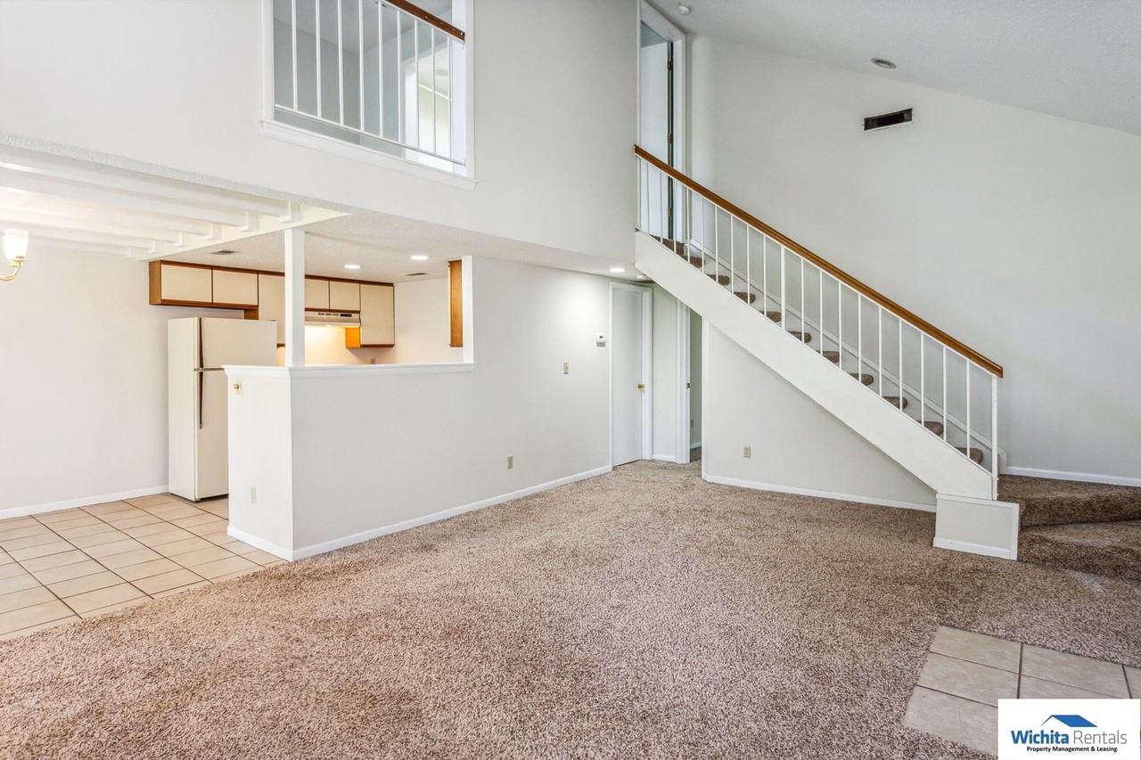 1450 S Webb Rd #320 - Photo 2 of 16