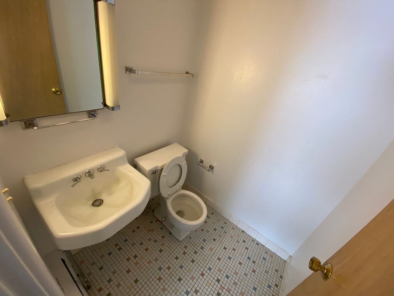 918 WASHINGTON - Photo 5 of 10