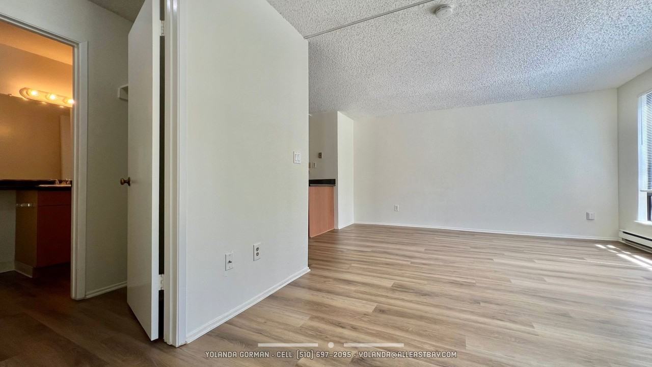 5 Admiral Dr #F208 - Photo 3 of 29
