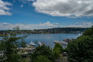 featured image of 2514 Dexter Ave N