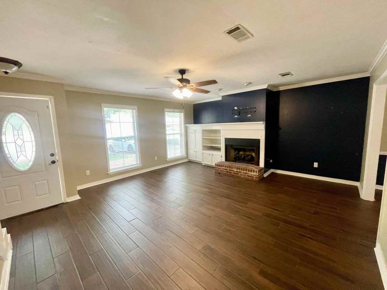 503 Brookstone Dr - Photo 4 of 20