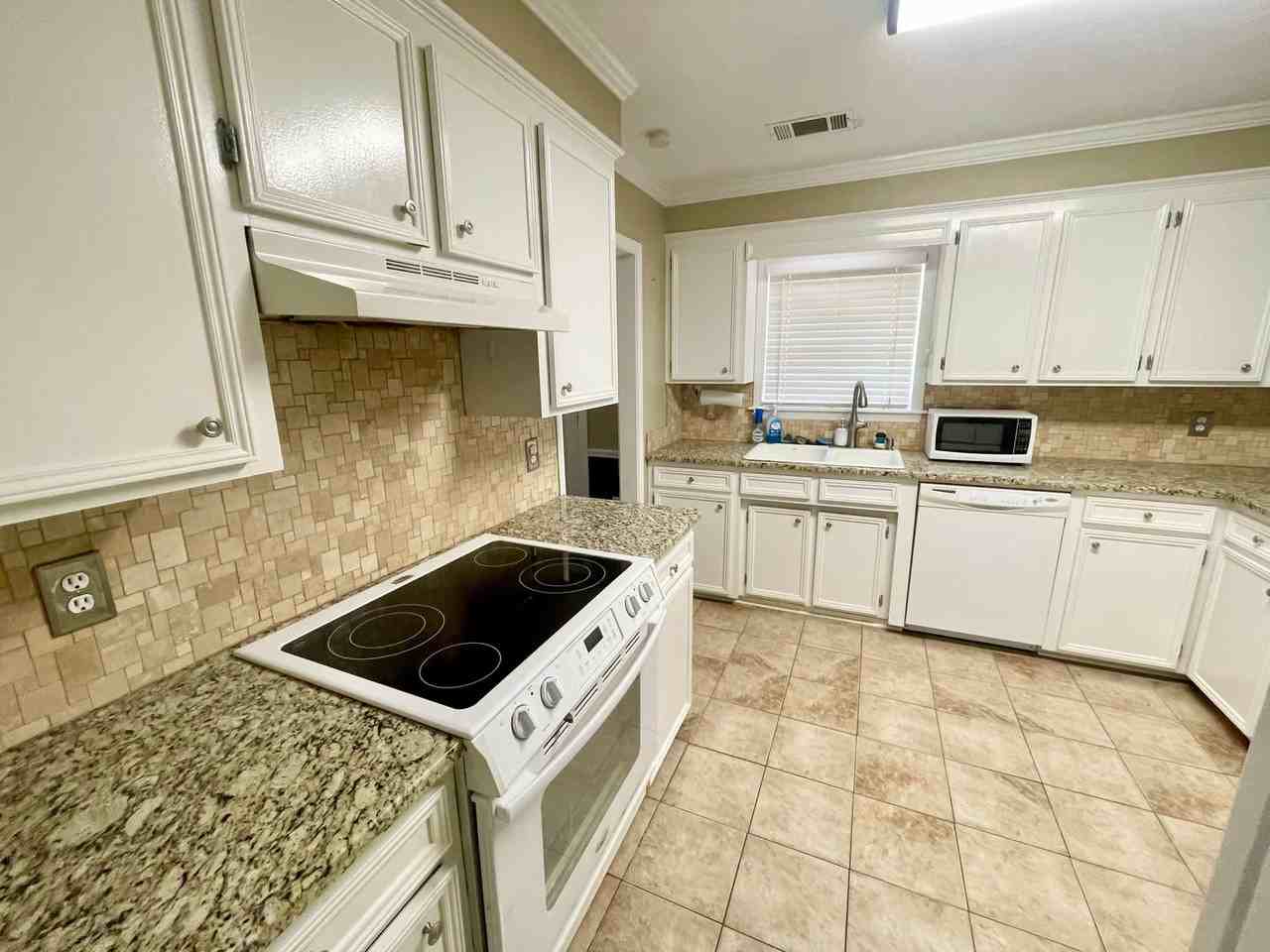 503 Brookstone Dr - Photo 5 of 20