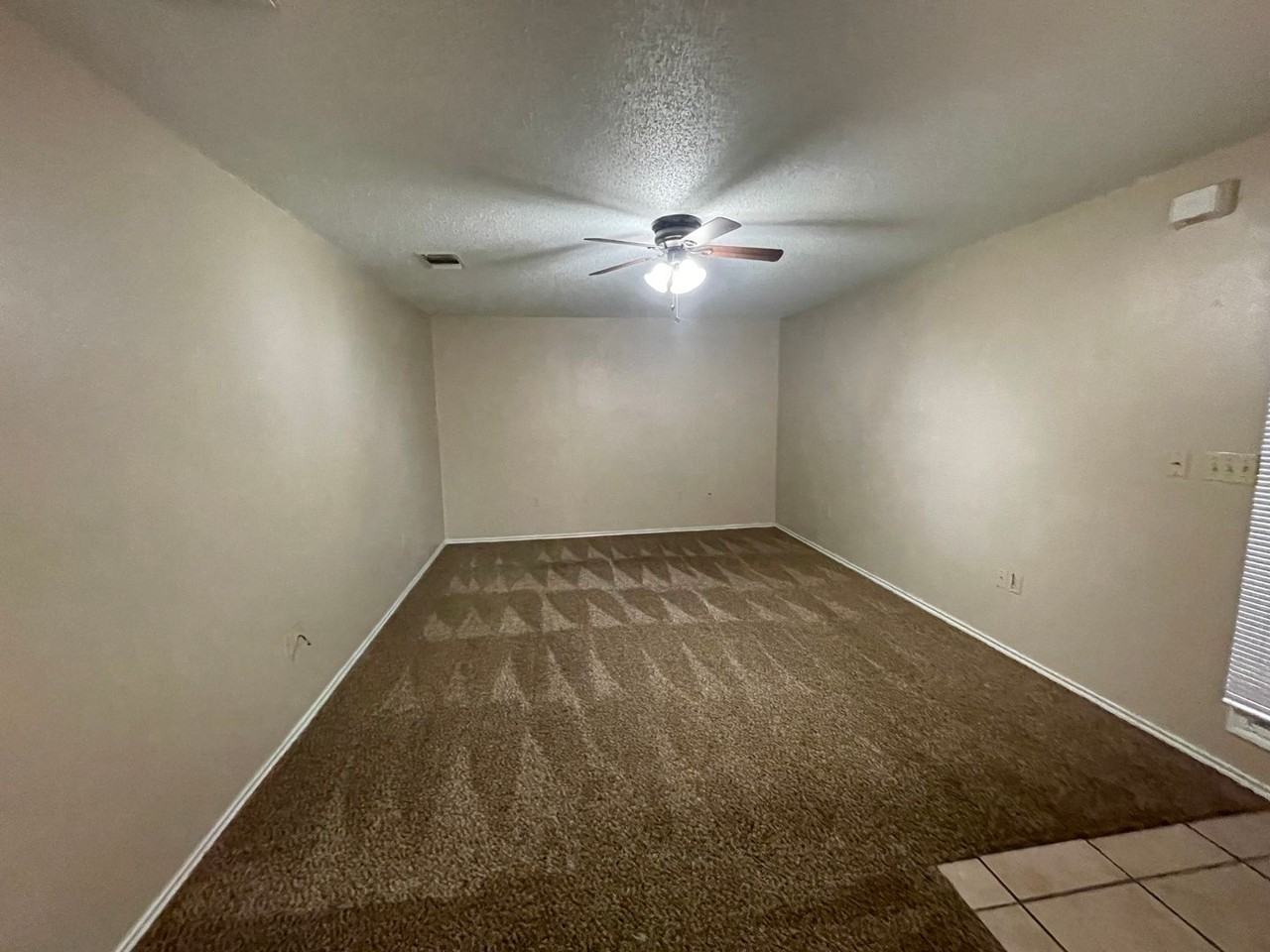 WBM 5827 6th Street - Photo 3 of 11