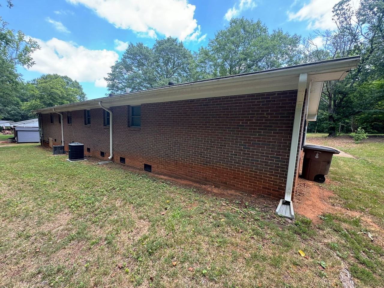 105 Green Dr #B - Photo 3 of 18