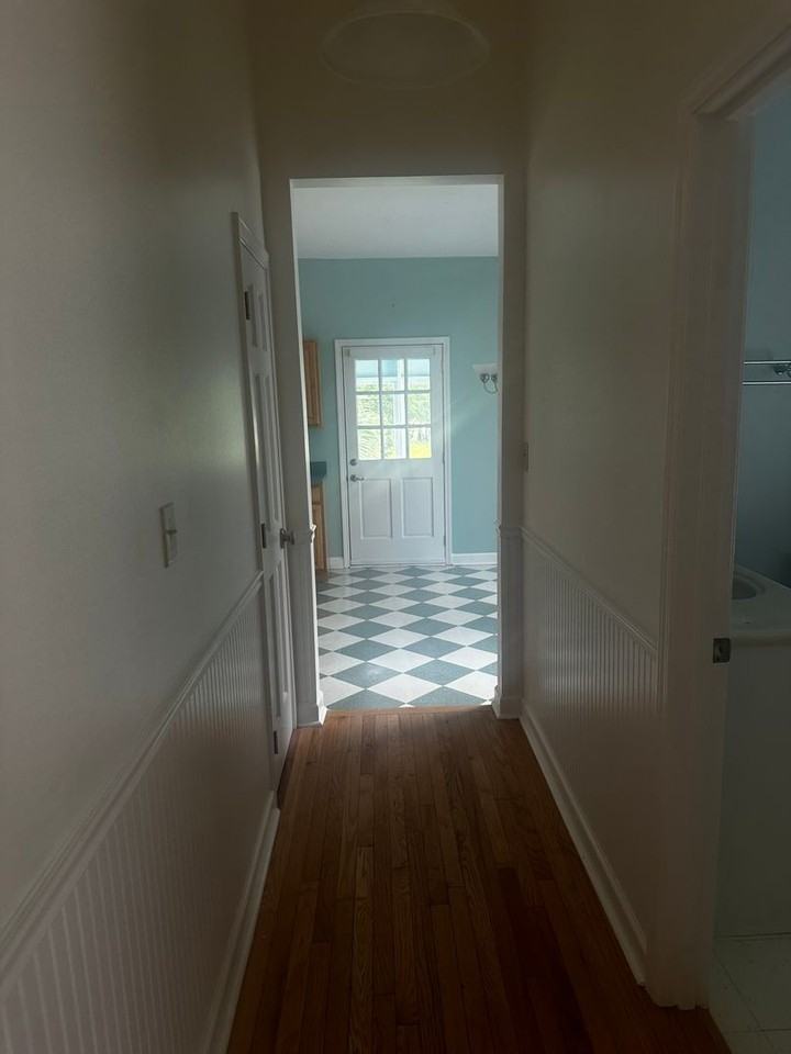 406 East Intendencia Street - Photo 6 of 11