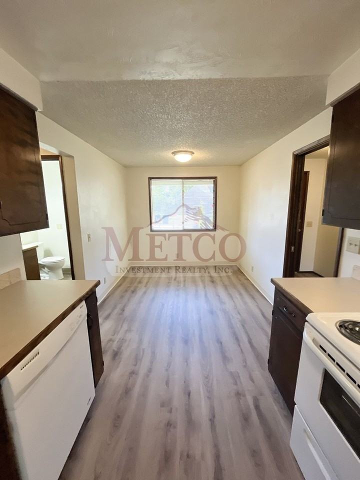 3655 Hickory Ave - Photo 3 of 20