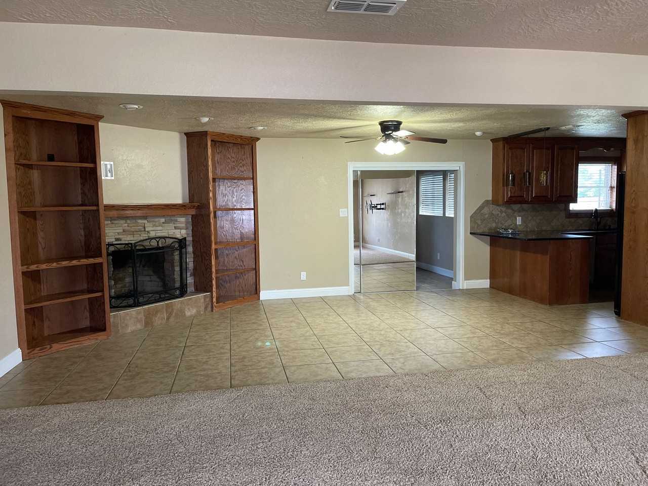 1915 Miller St - Photo 6 of 30