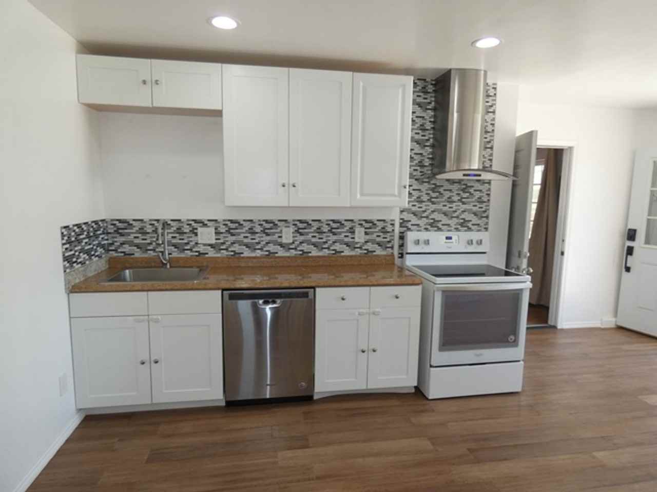 1293 Oak Knoll Rd - Photo 4 of 14