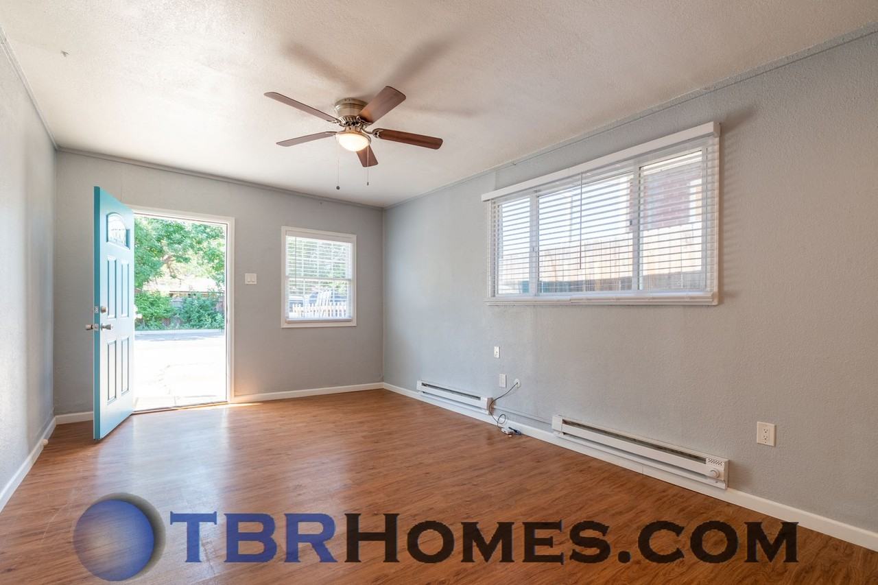 7605 W 60th Ave - Photo 3 of 12