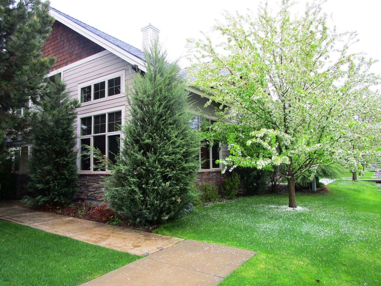 5017 River Lakes Pkwy - Photo 2 of 26