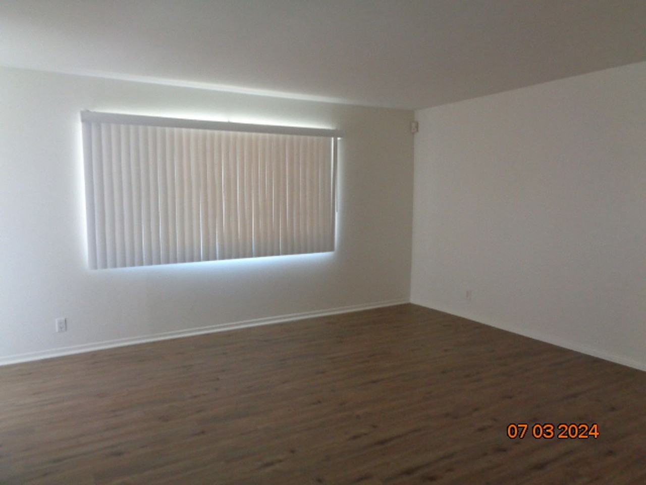 1021 W Avenue J8 - Photo 3 of 15