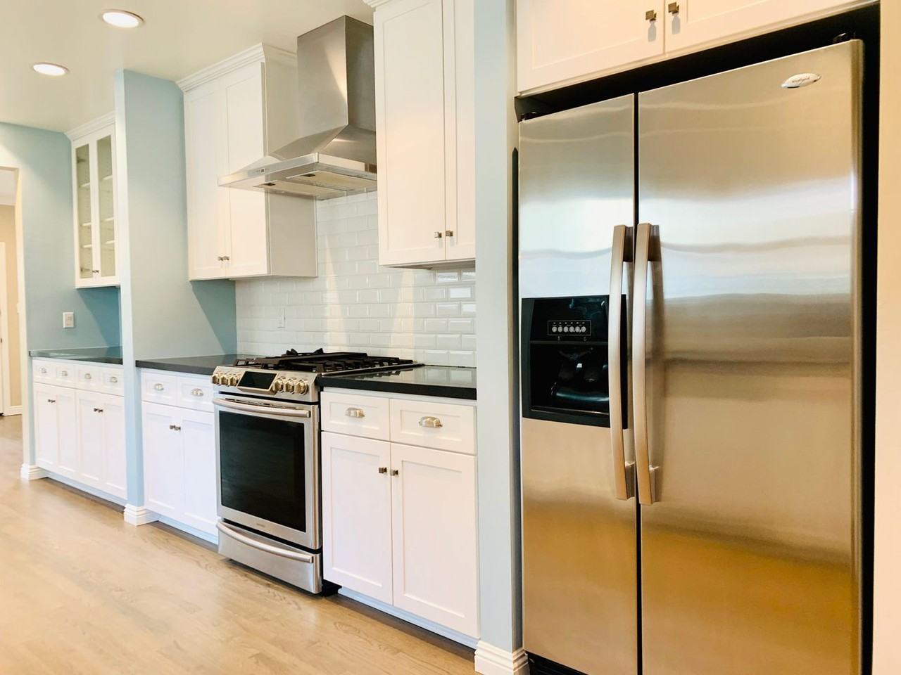 4171 1st Ave - Photo 4 of 30