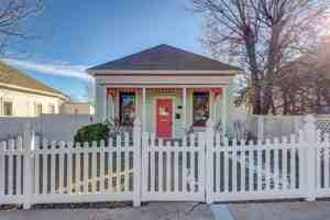 featured image of 313 N Mount Vernon Ave