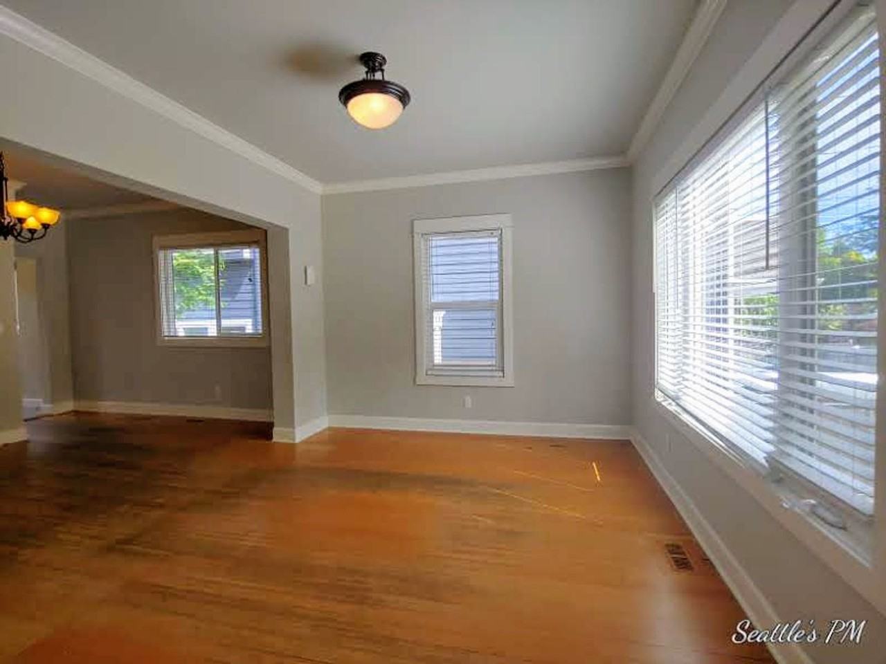 4017 20th Ave Sw - Photo 3 of 14