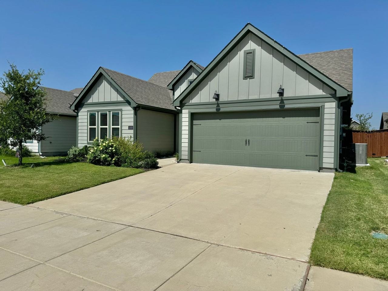 11333 Pecan Creek Dr - Photo 4 of 43
