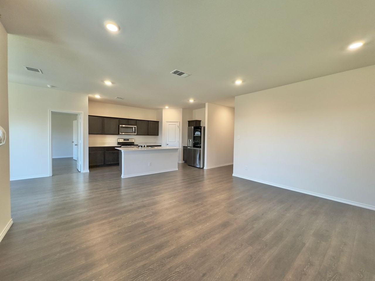 11333 Pecan Creek Dr - Photo 5 of 43