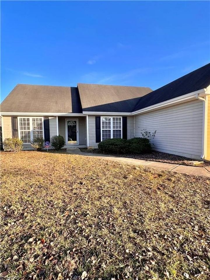 1707 Traywick Ct - Photo 2 of 31