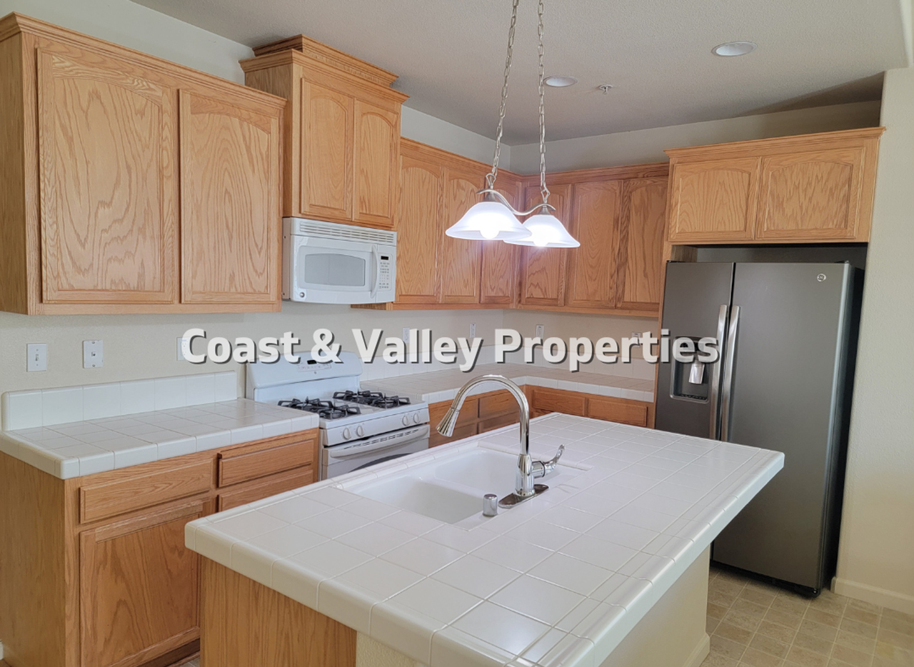 314 Wilson Cir - Photo 3 of 13