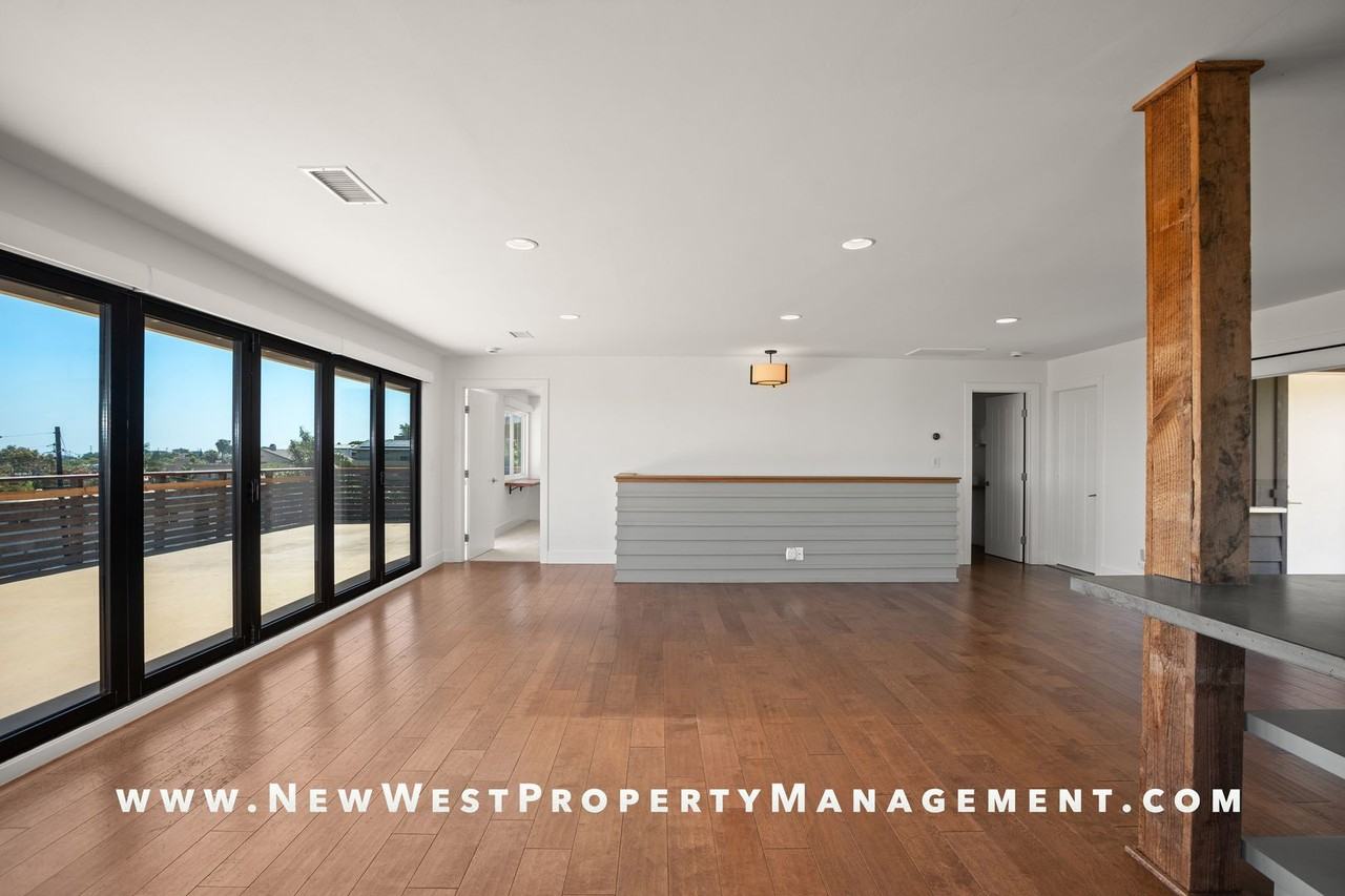 2463 Wilbur Ave - Photo 5 of 50