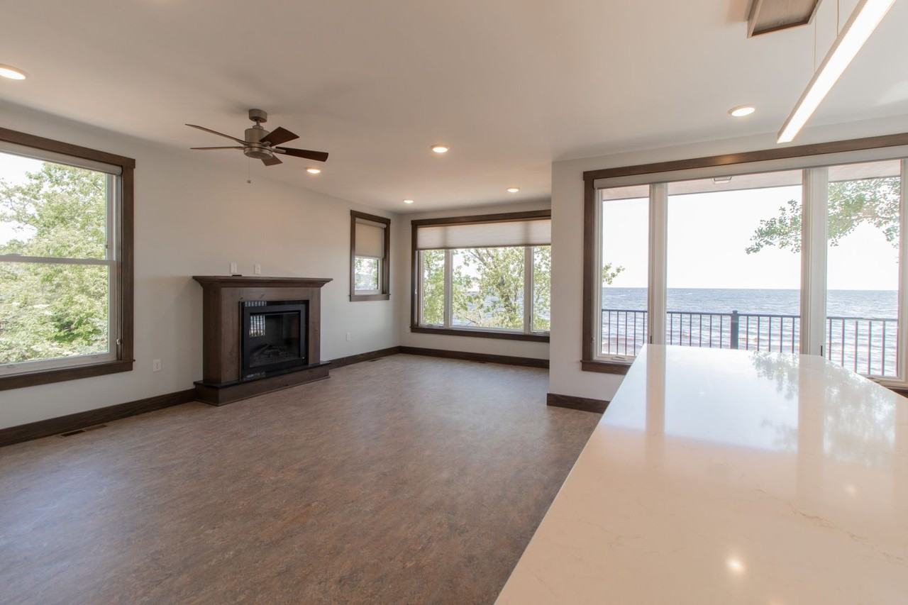 802 S Lake Ave #2 - Photo 3 of 42