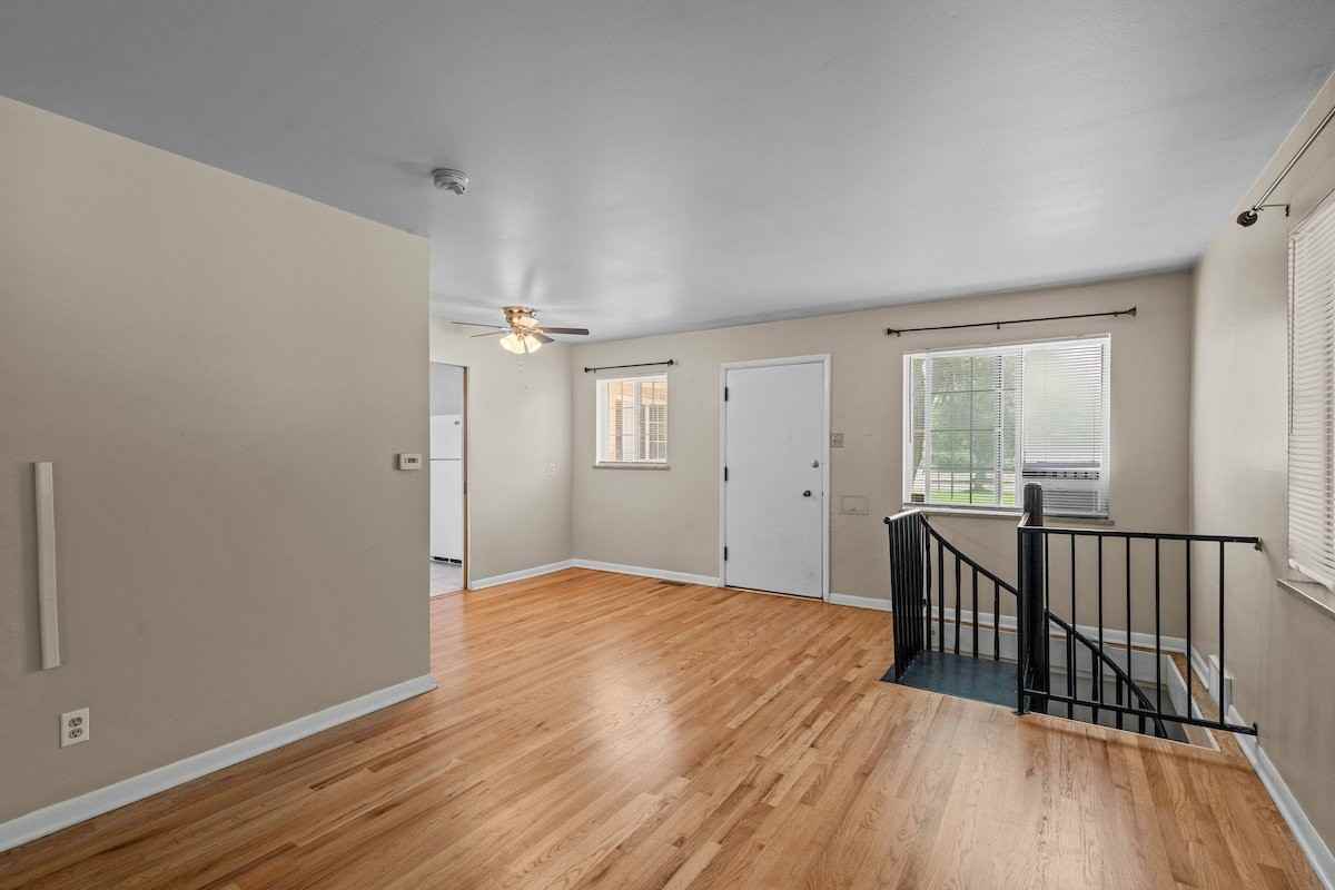 1393 S Grant St - Photo 7 of 23