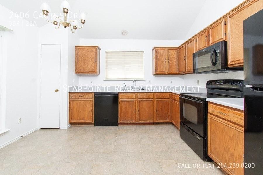 2406 Cactus Dr - Photo 5 of 18