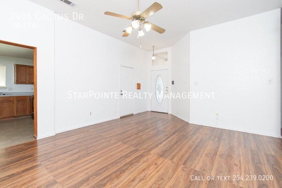 2406 Cactus Dr - Photo 4 of 18