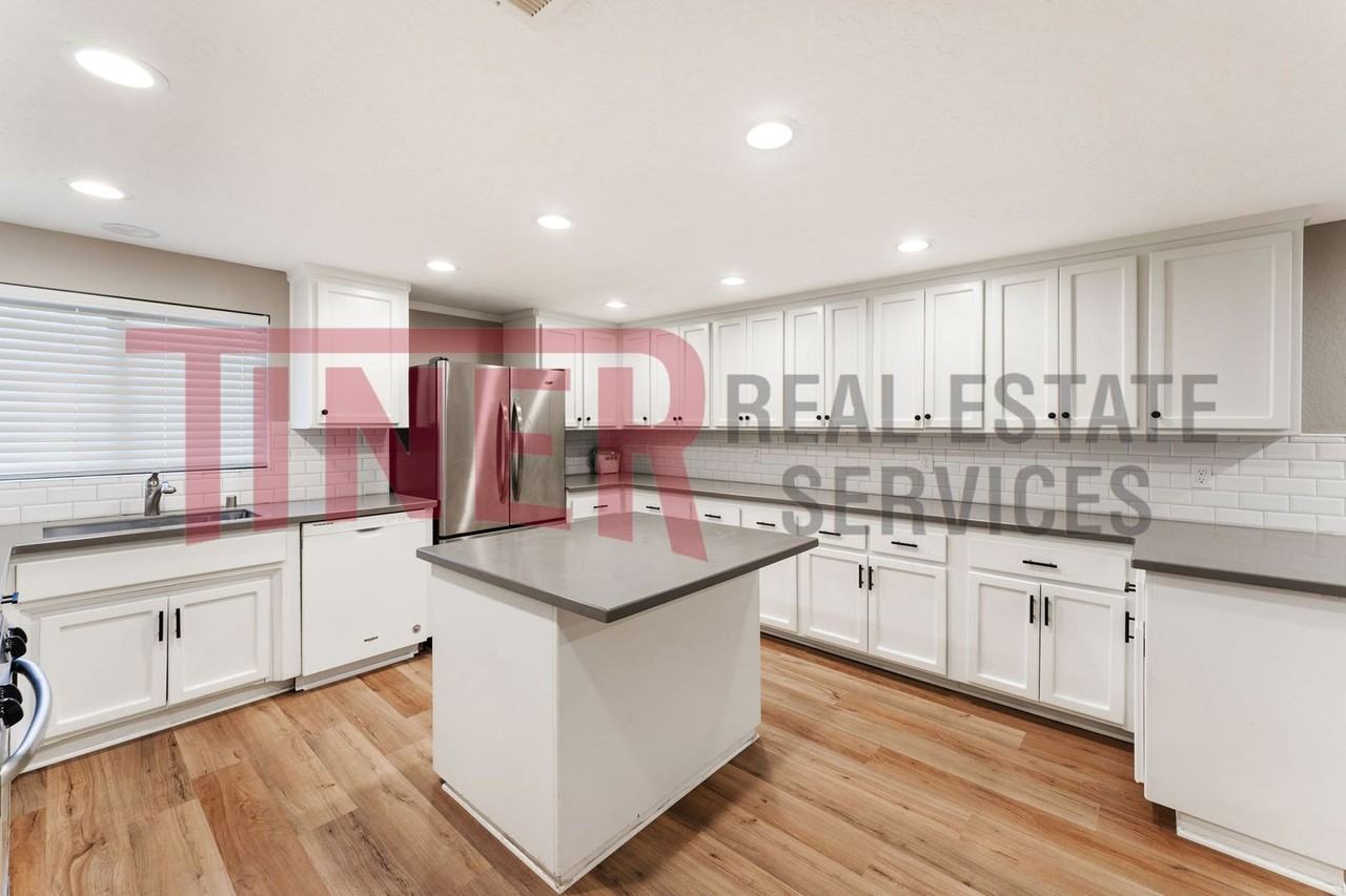 2500 Cabernet Way - Photo 3 of 26