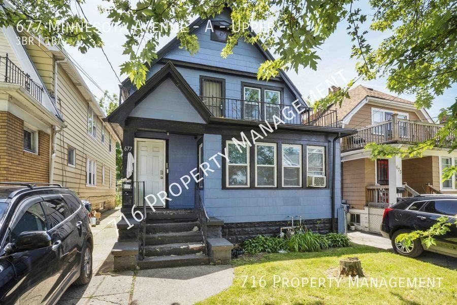 677 Minnesota Ave - Photo 2 of 19