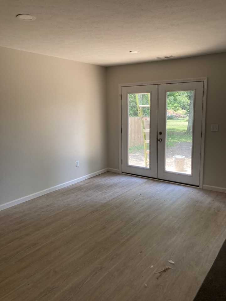 7 Ne 14th St #7NE14 - Photo 4 of 15