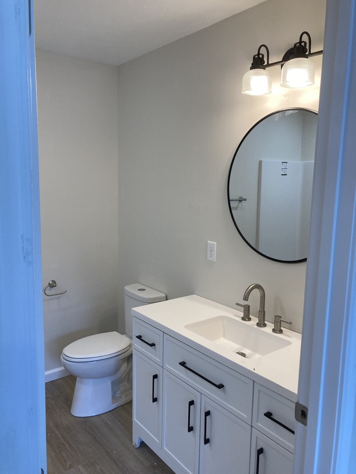 7 Ne 14th St #7NE14 - Photo 6 of 15