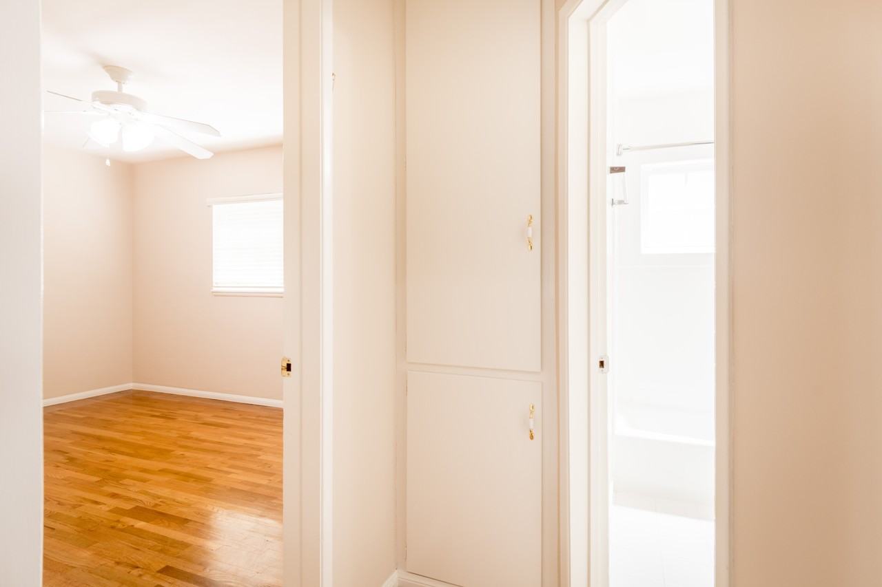 1717 Purdue Avenue #3 - Photo 7 of 11