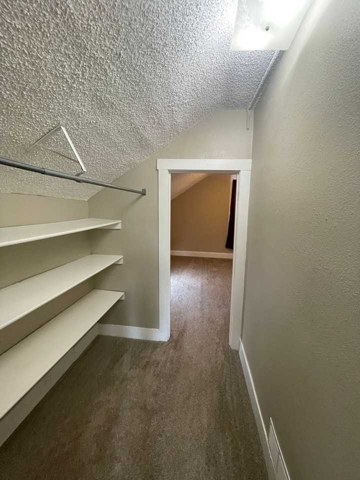 818 N Corona St #2 - Photo 6 of 19