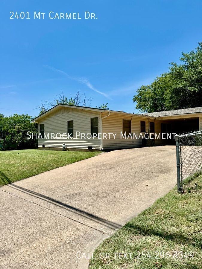 2401 Mount Carmel Dr - Photo 2 of 15