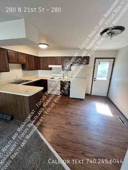 280 N 21st St #280 - Photo 5 of 7