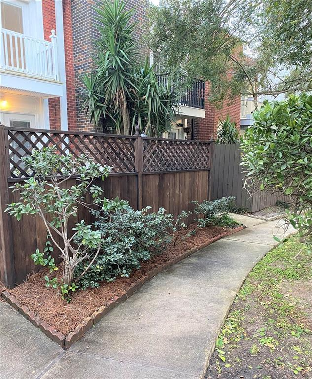 865 Wilshire Blvd - Photo 2 of 18