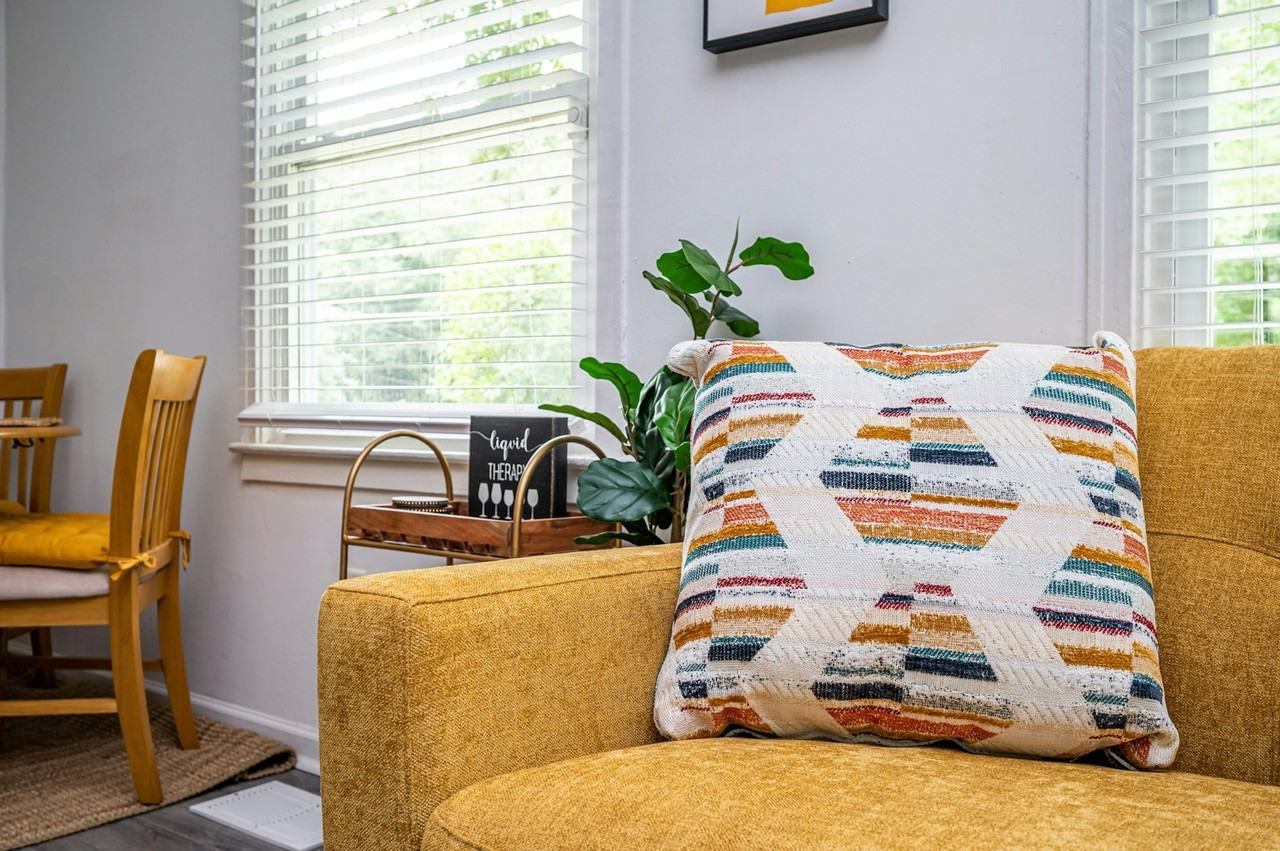 2351 Jackson Drive - Photo 4 of 35