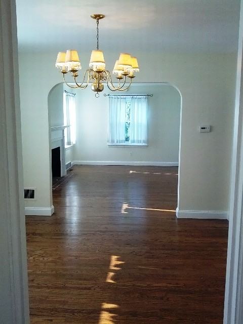 9009 White Ave - Photo 3 of 15