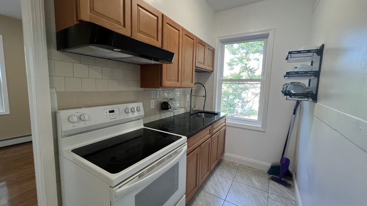 38 East Street #2 - Photo 3 of 12